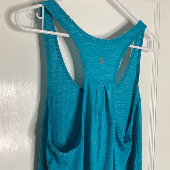 Lululemon Slit Back Salute the Sun Turquoise Tank - Picture 10 of 14